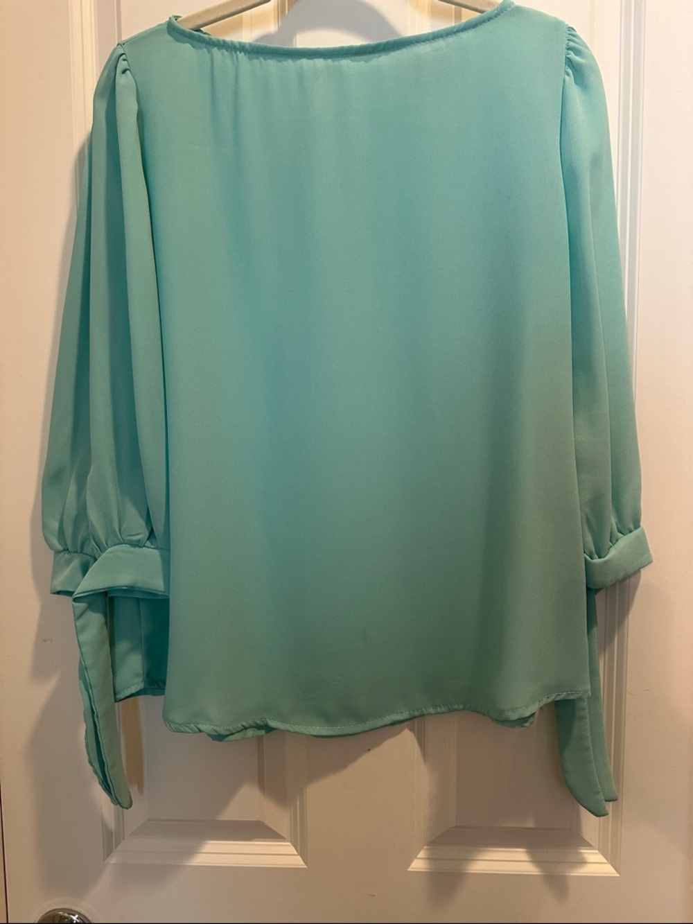 Via Jay Women's Mint Green Blouse - Lightweight Long Sleeve Top